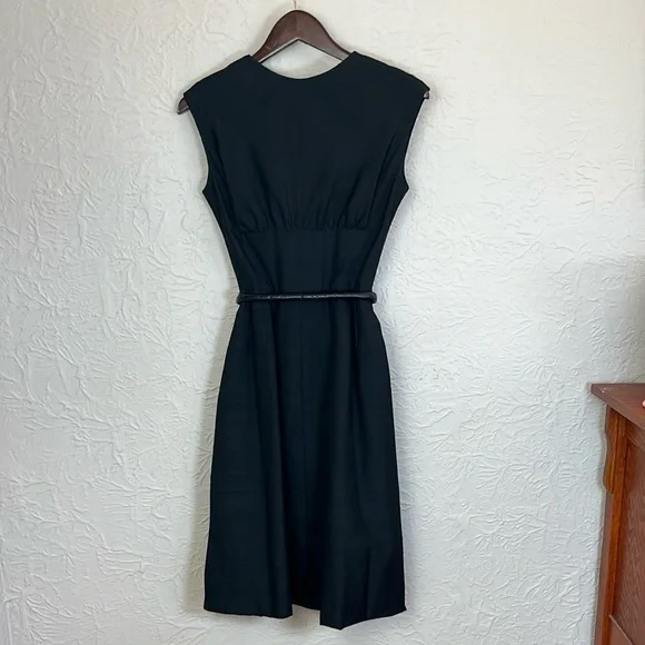 Vintage Sleeveless Back Button Dress - Picture 3 of 12